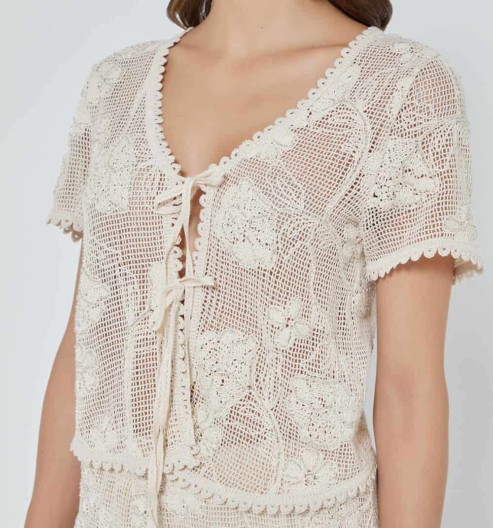 Blusa manga corta con canutillos - miniatura 3