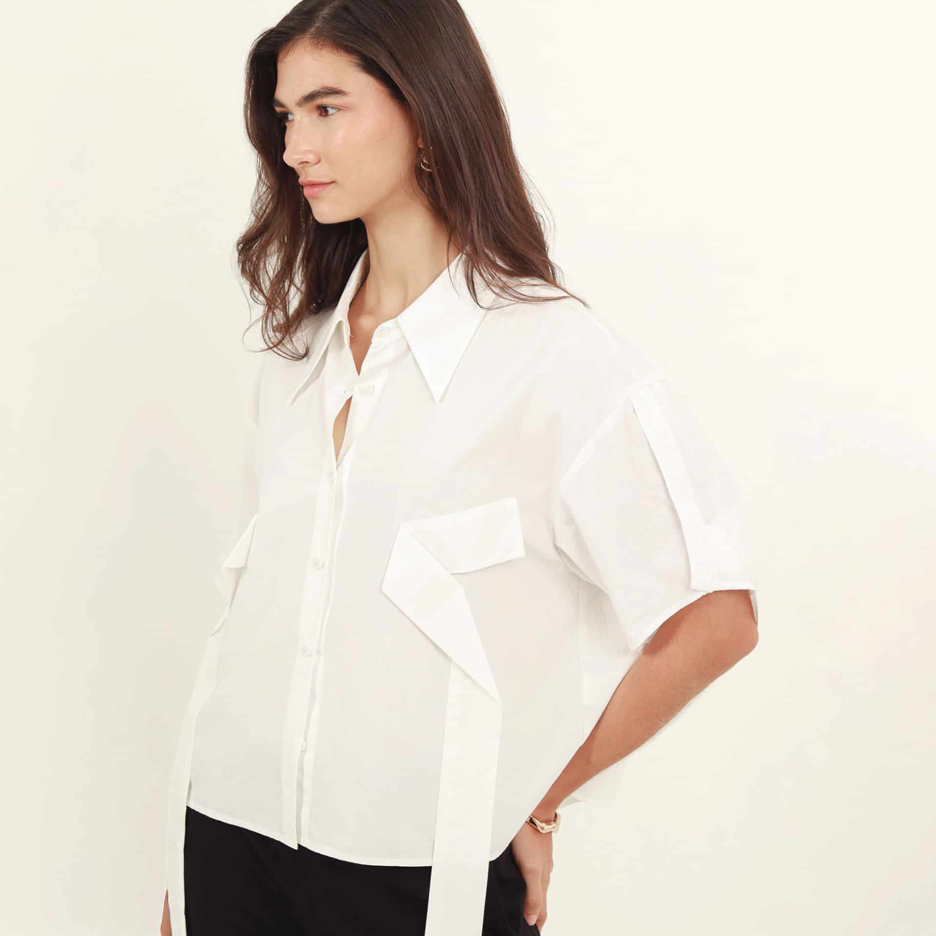 Camisa cuello V manga corta - miniatura 1
