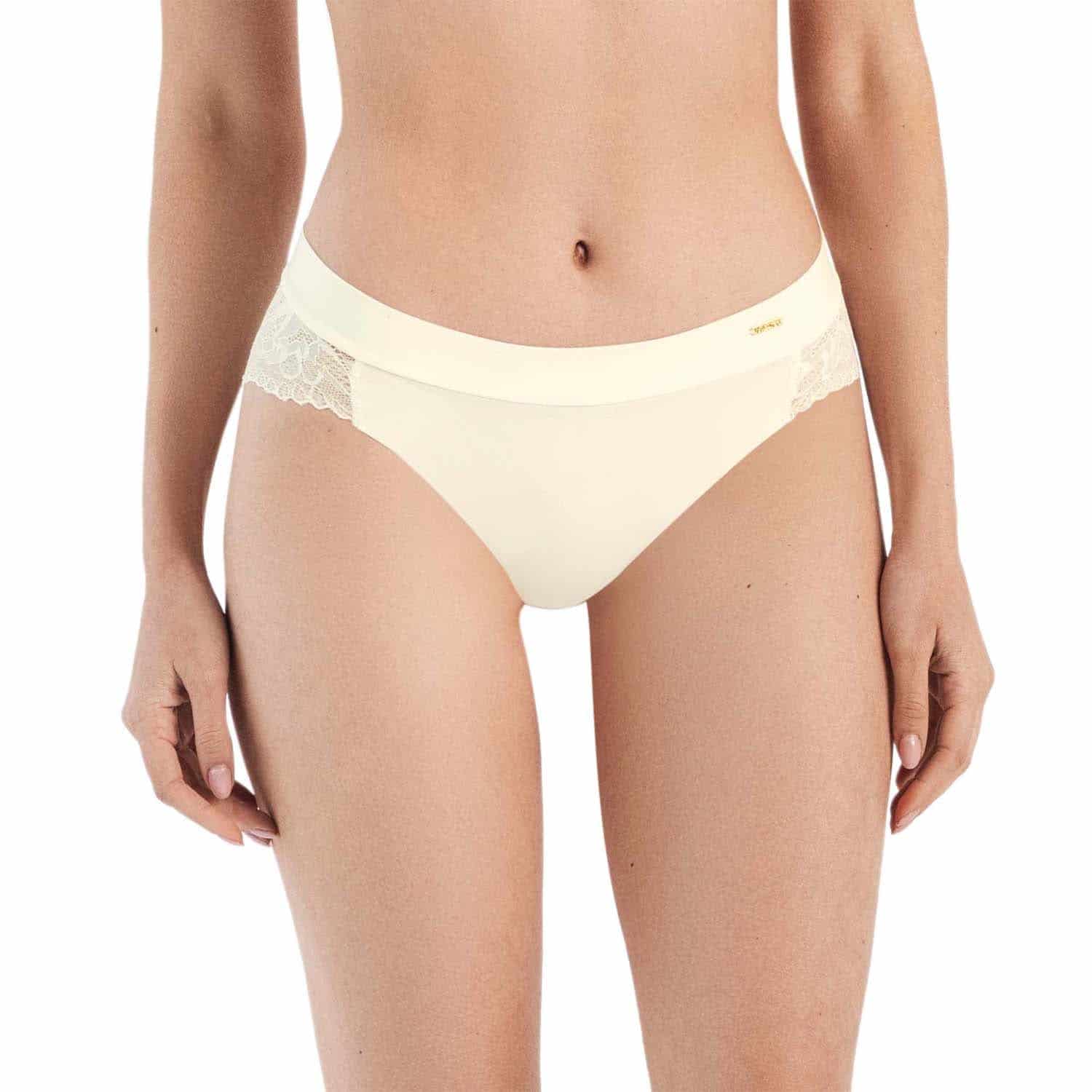 PANTY CON ENCAJE EN POSTERIOR - miniatura 2