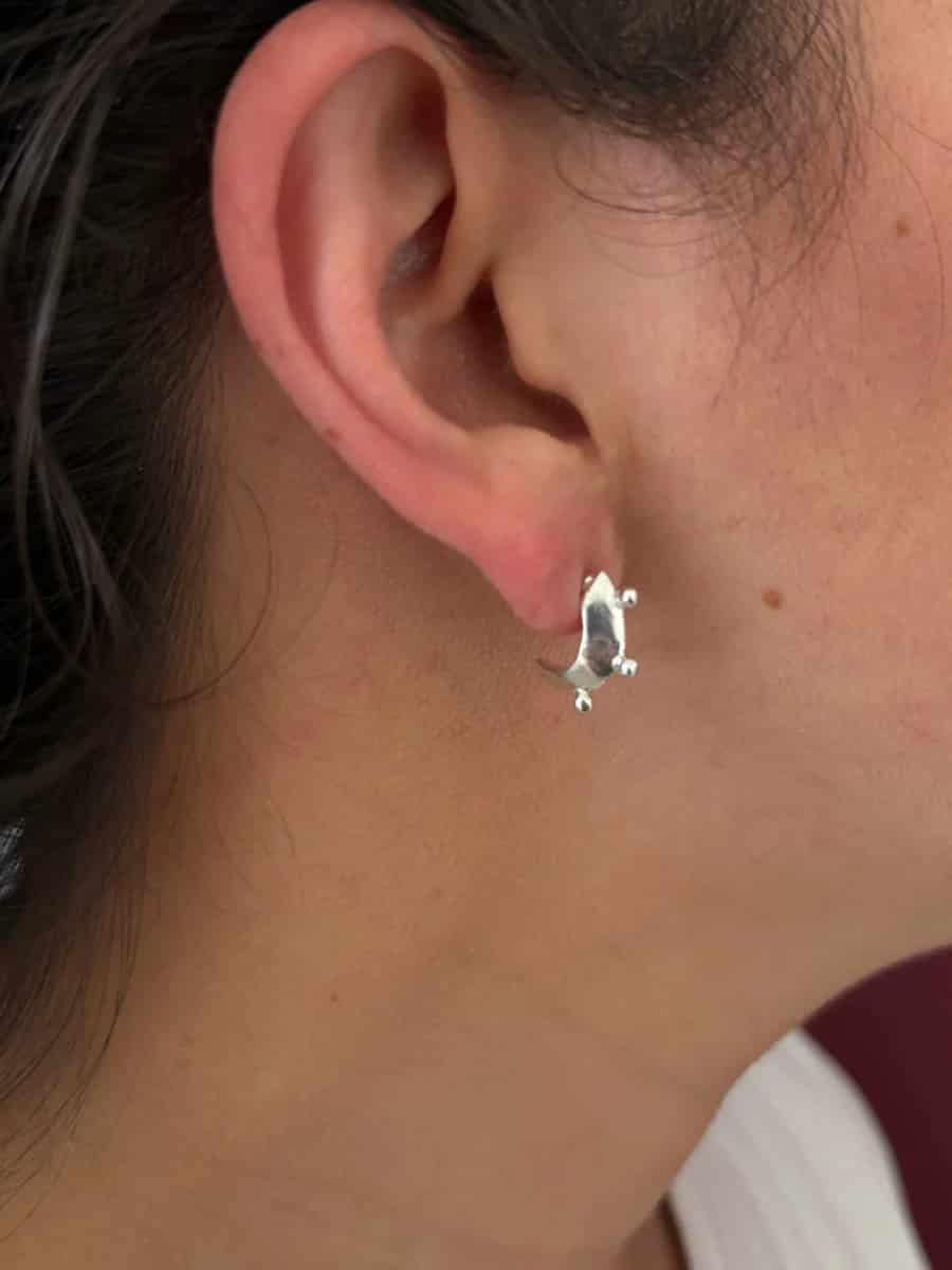 Micro Crescent Hoops Silver - miniatura 2