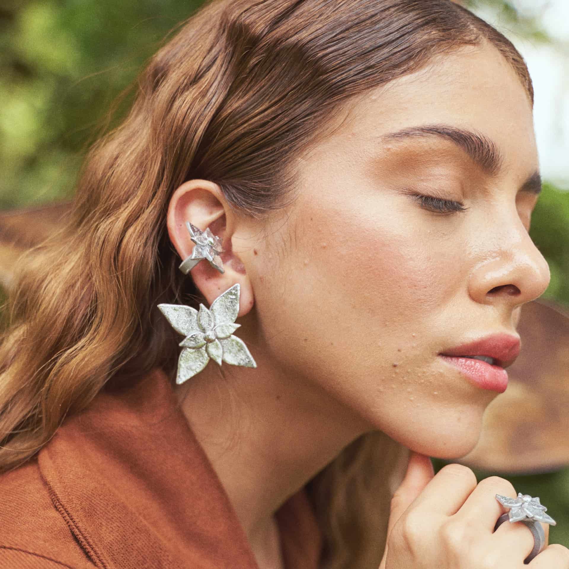 Aretes Flor de Navidad Maxi - miniatura 2