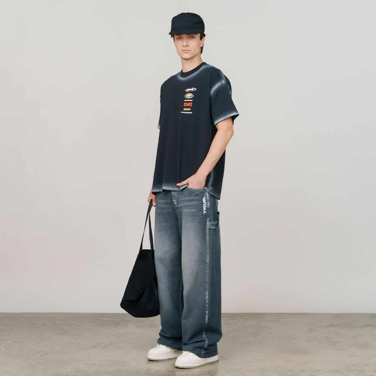 No Finish Line Oversized T-Shirt - Black - miniatura 7