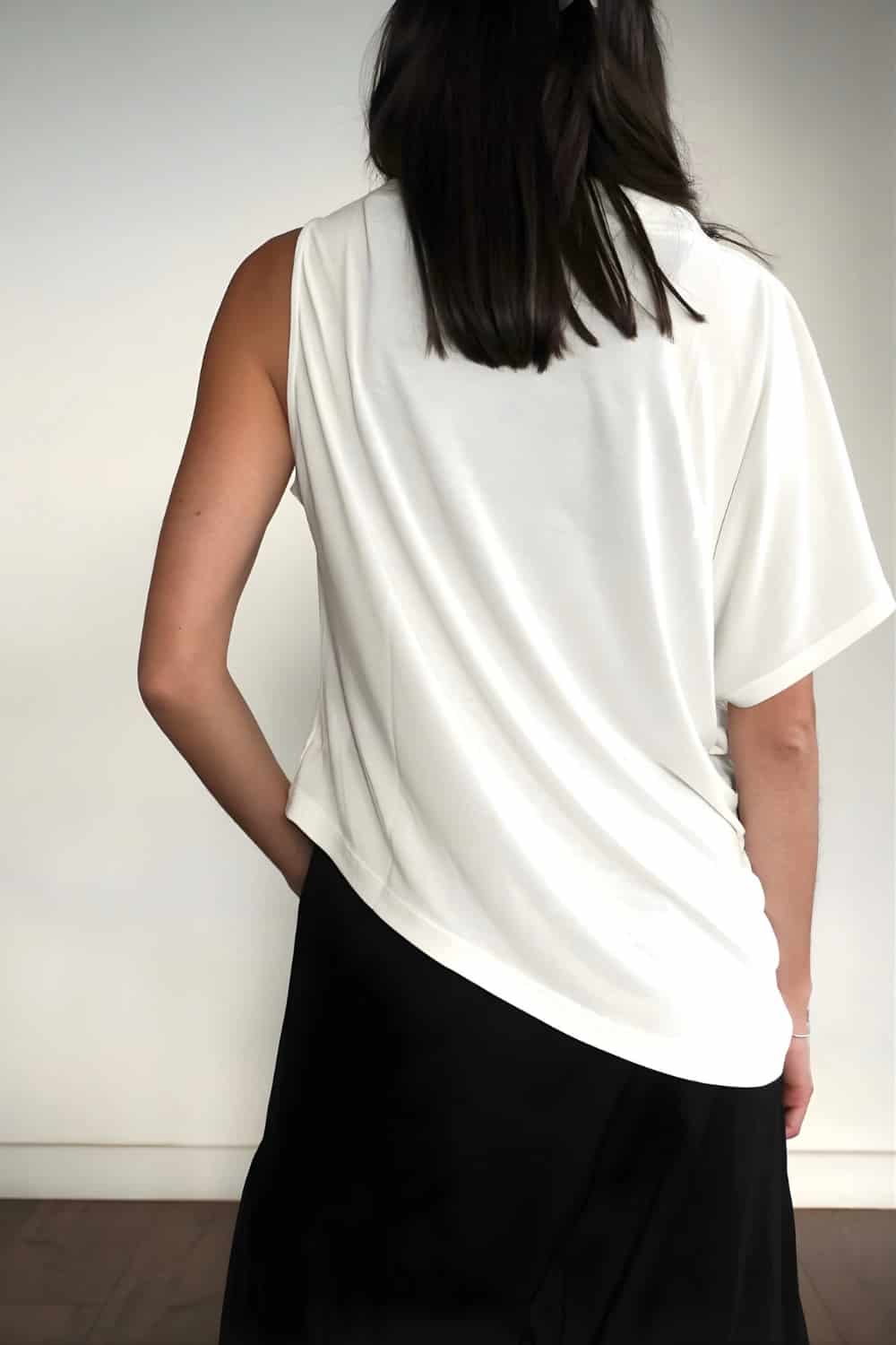Blusa Asimétrica Cruda - miniatura 3