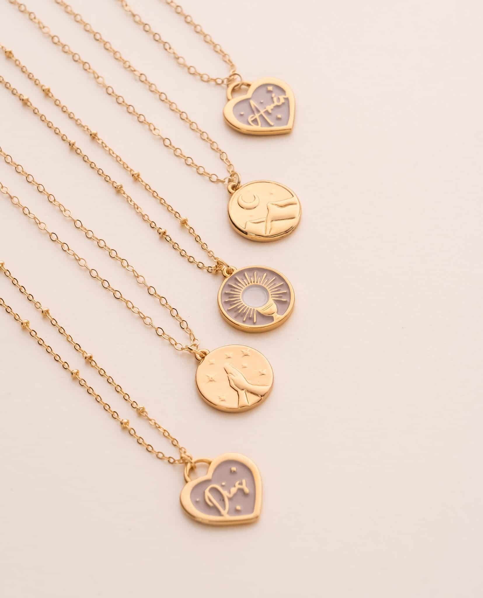 Cadena Con Dije Religioso + Aretes - miniatura 1