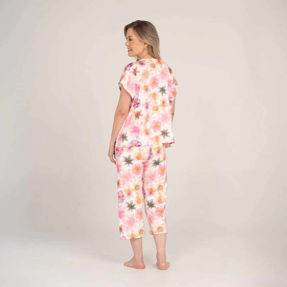 Conjunto de Pijama Pantalón Capri Óleo. - miniatura 2