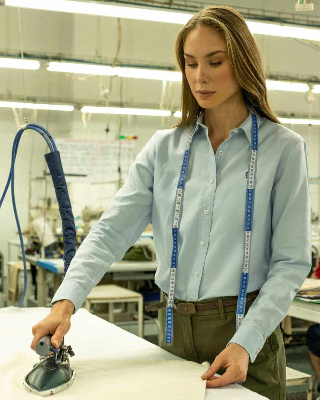 Camisa Antimanchas Oxford de Mujer Sky - miniatura 3