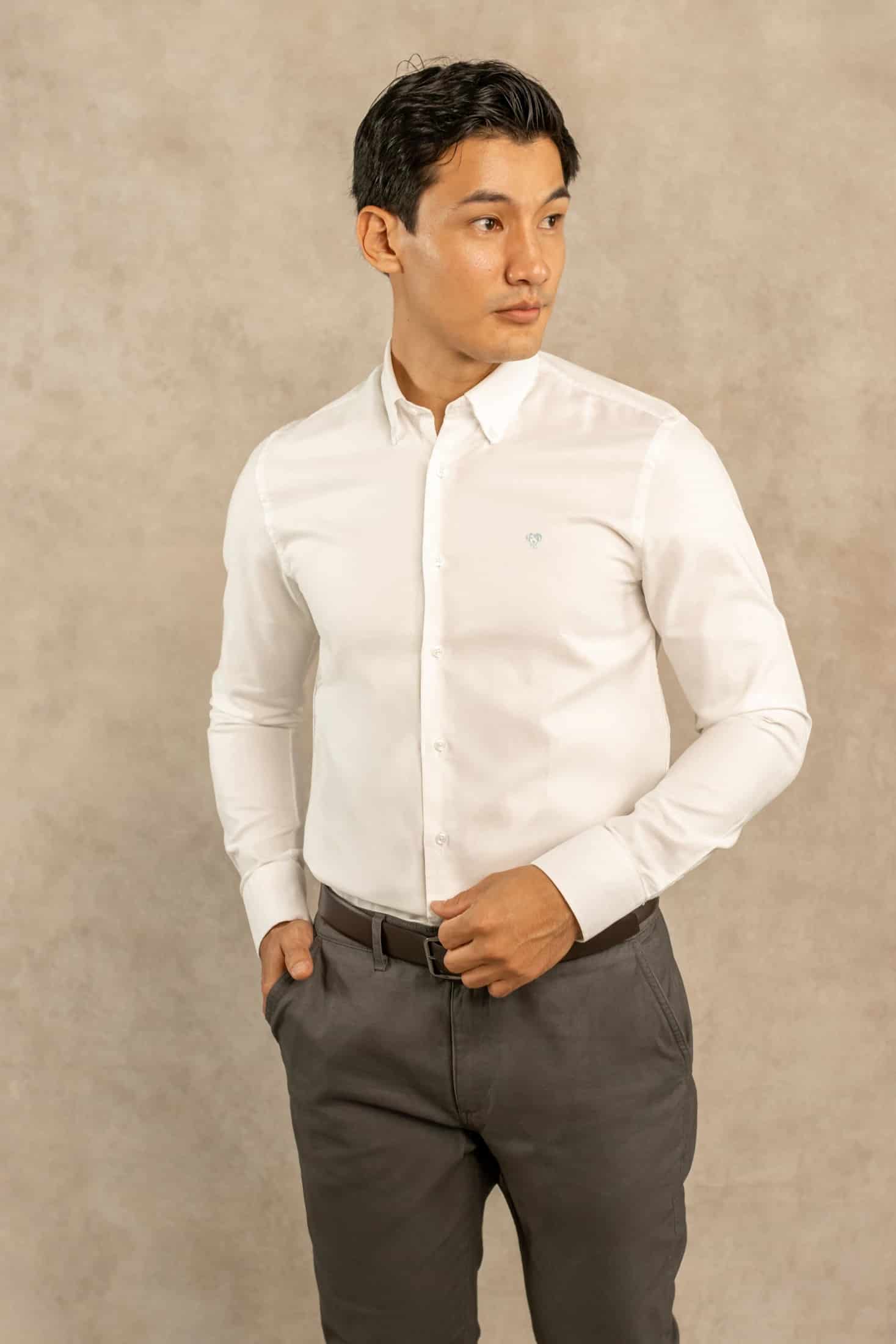 Camisa Antimanchas Oxford Blanco Logo Azul Medio - miniatura 4