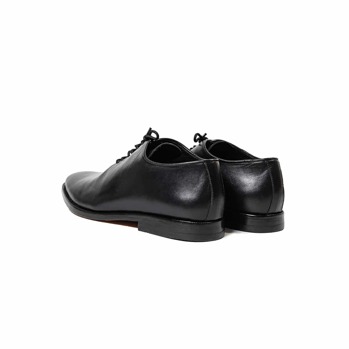 Wholecut Cuero Negro - miniatura 2