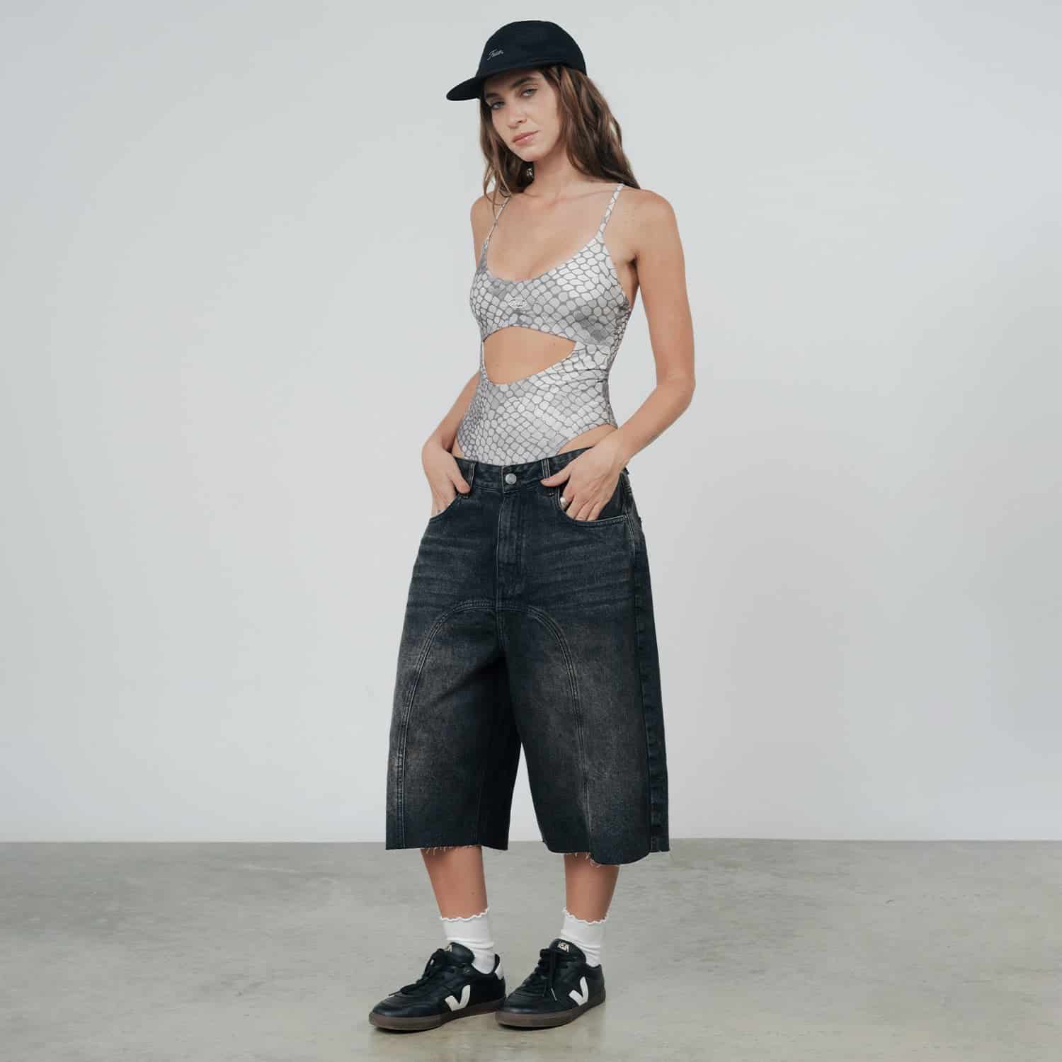 Python Cut-Out Bodysuit - Gray - miniatura 5