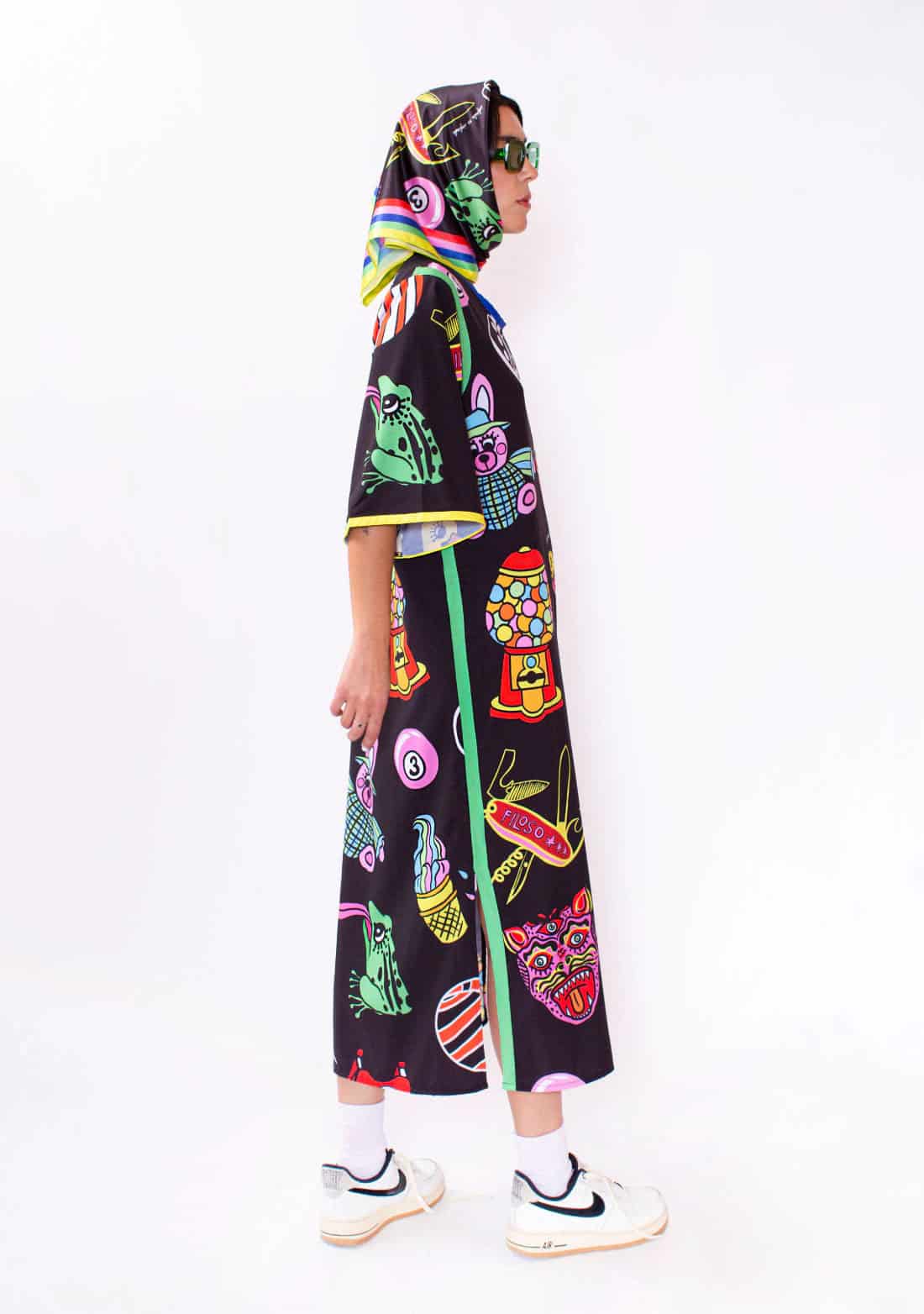 Vestido Loose Negro /  Ilustración Encantados Tesoros - miniatura 1