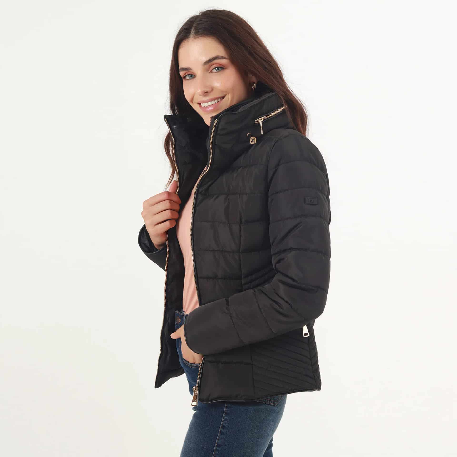 Chaqueta acolchada cuello alto con capucha interna - miniatura 7