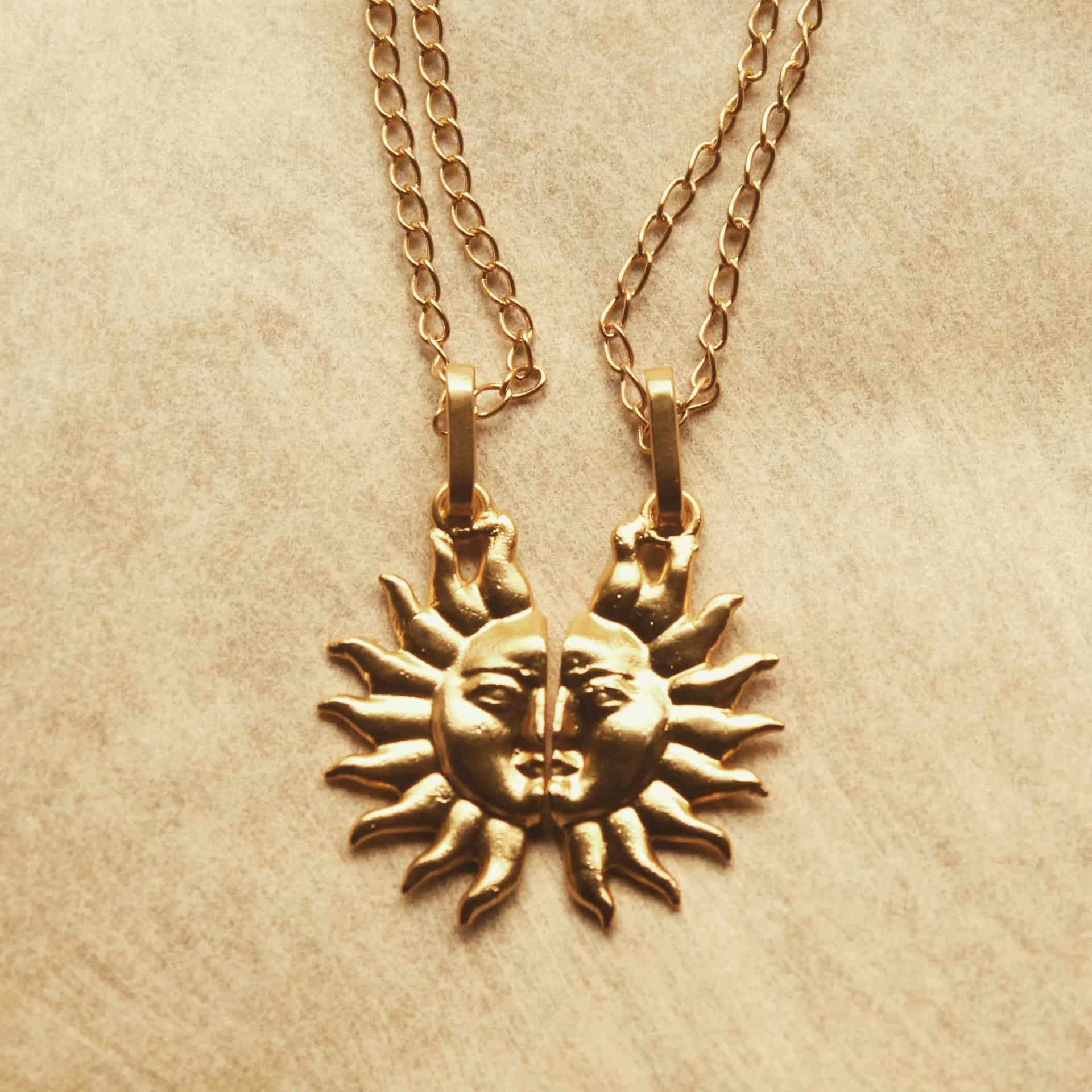 Cadena con sol media cara - miniatura 4