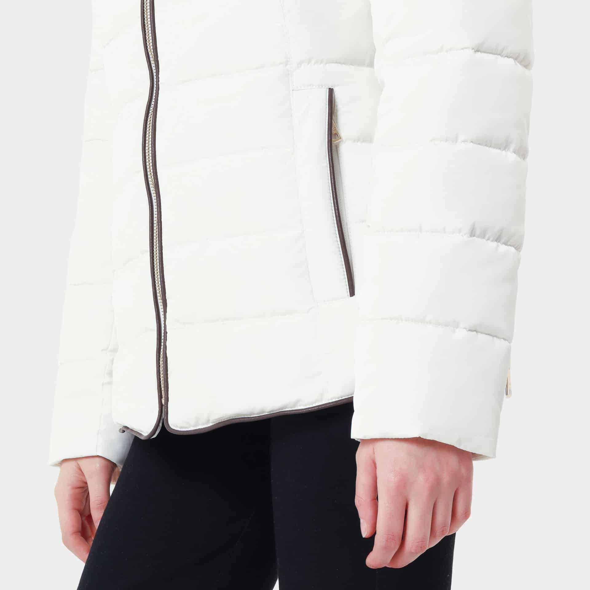 Chaqueta acolchada cuello alto con capucha interna - miniatura 17