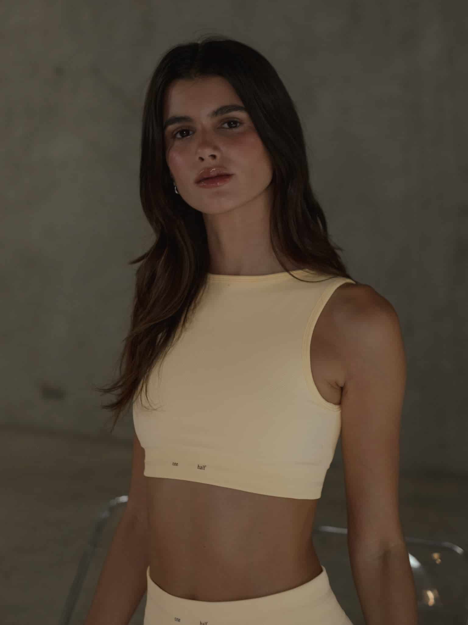 CLEAN LINES SEAMLESS TOP - YELLOW UNDERTONE - miniatura 10