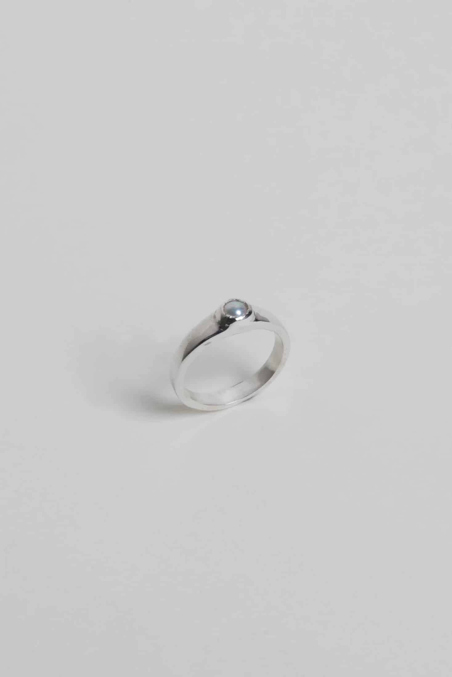 CLOUD RING WITH NATURAL PEARL - miniatura 4