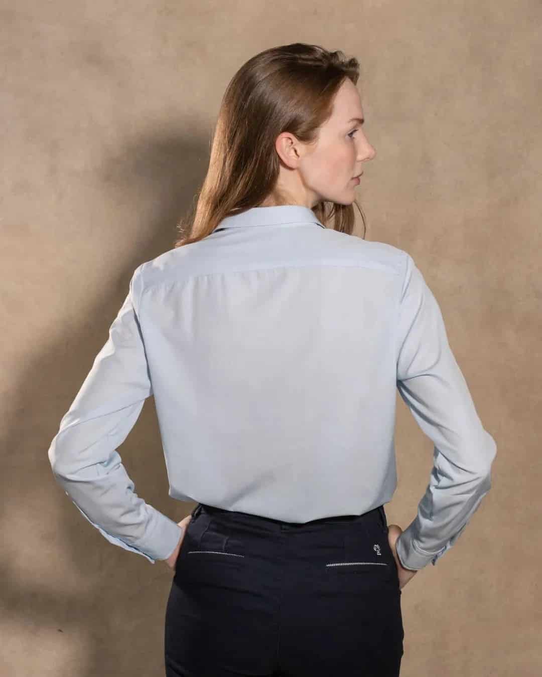 Camisa Performance Antiarrugas De Mujer Azul Claro - miniatura 4