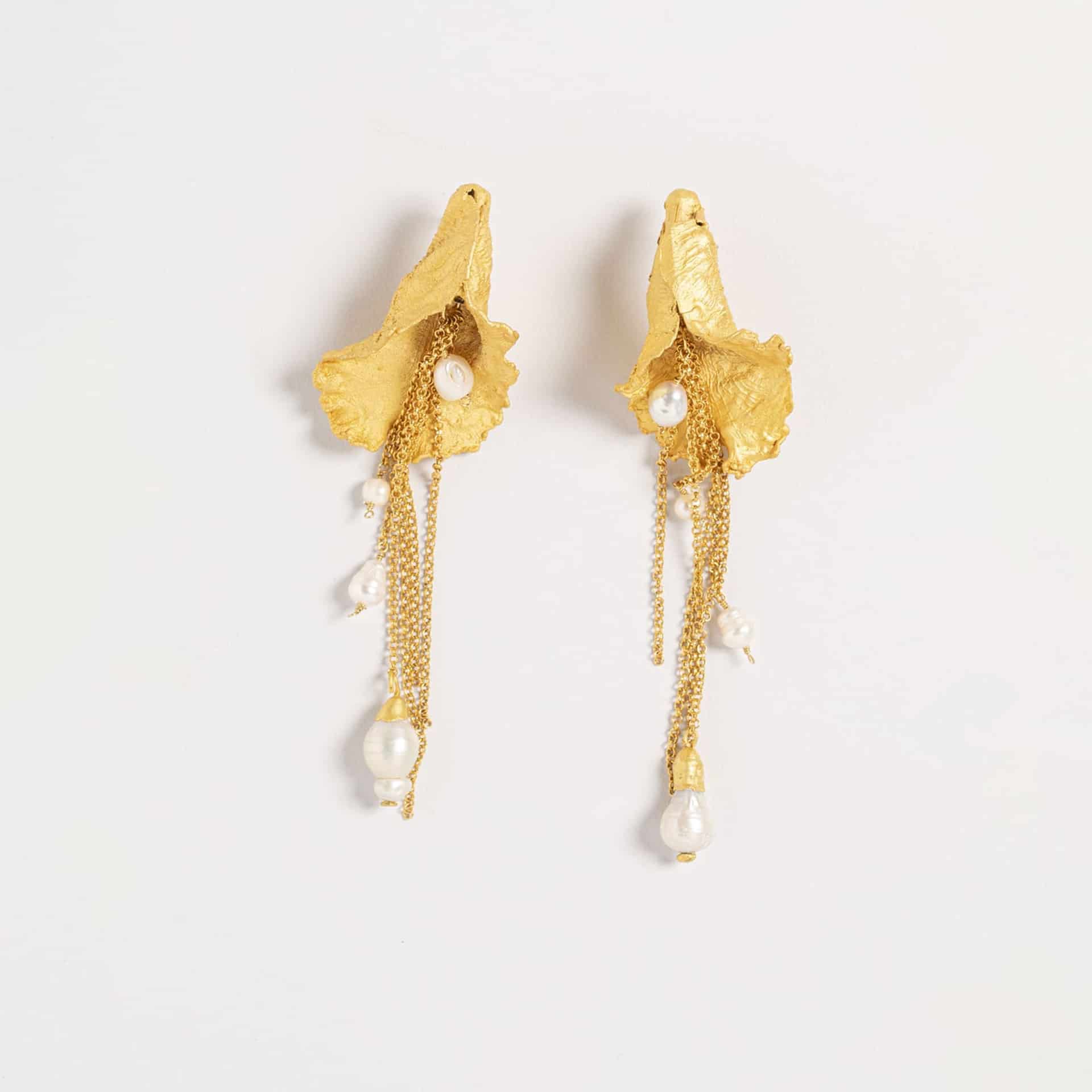 ARETES LABELLUM CON CADENAS Y PERLAS - miniatura 1
