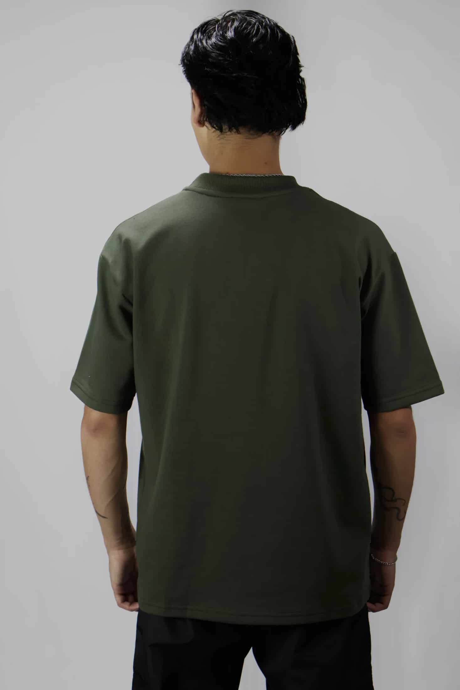 CAMISETA VERDE MILITAR 14078 OVERSIZE - miniatura 4