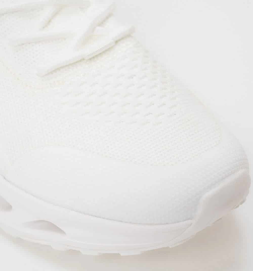 Tenis deportivo con capellada brillante - miniatura 3