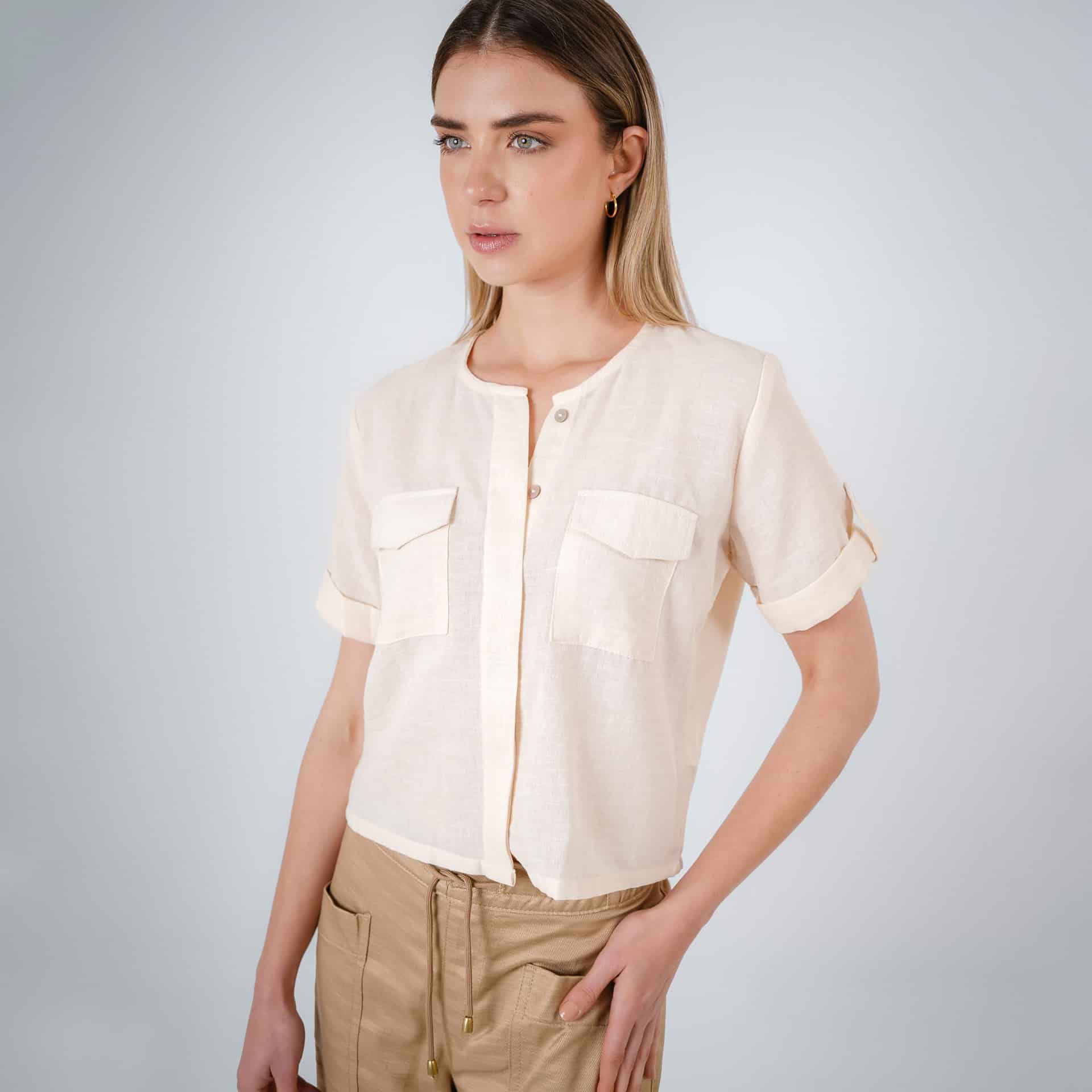 Blusa abierta escote redondo manga corta con charreteras - miniatura 5
