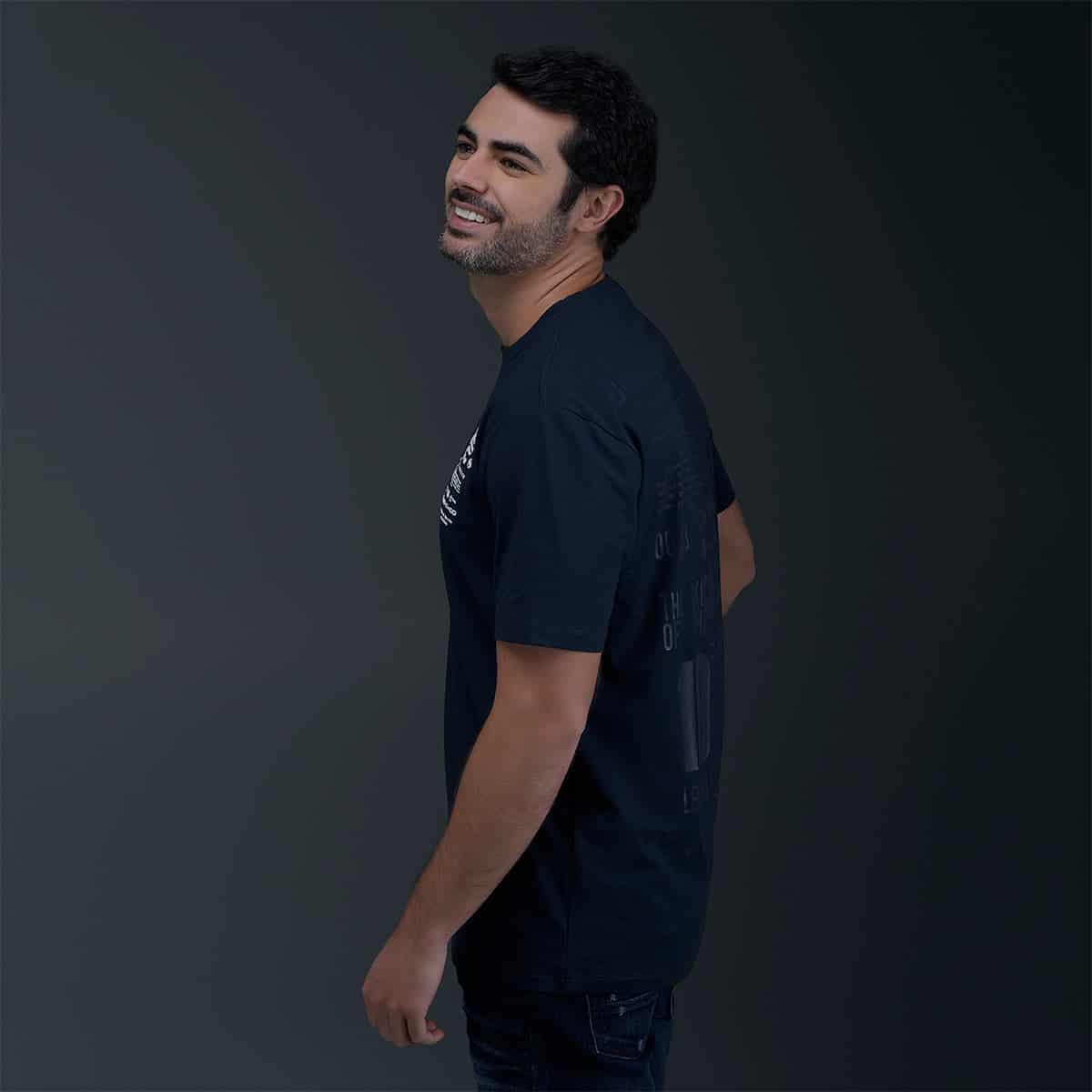 Camiseta Regular Negra - miniatura 3