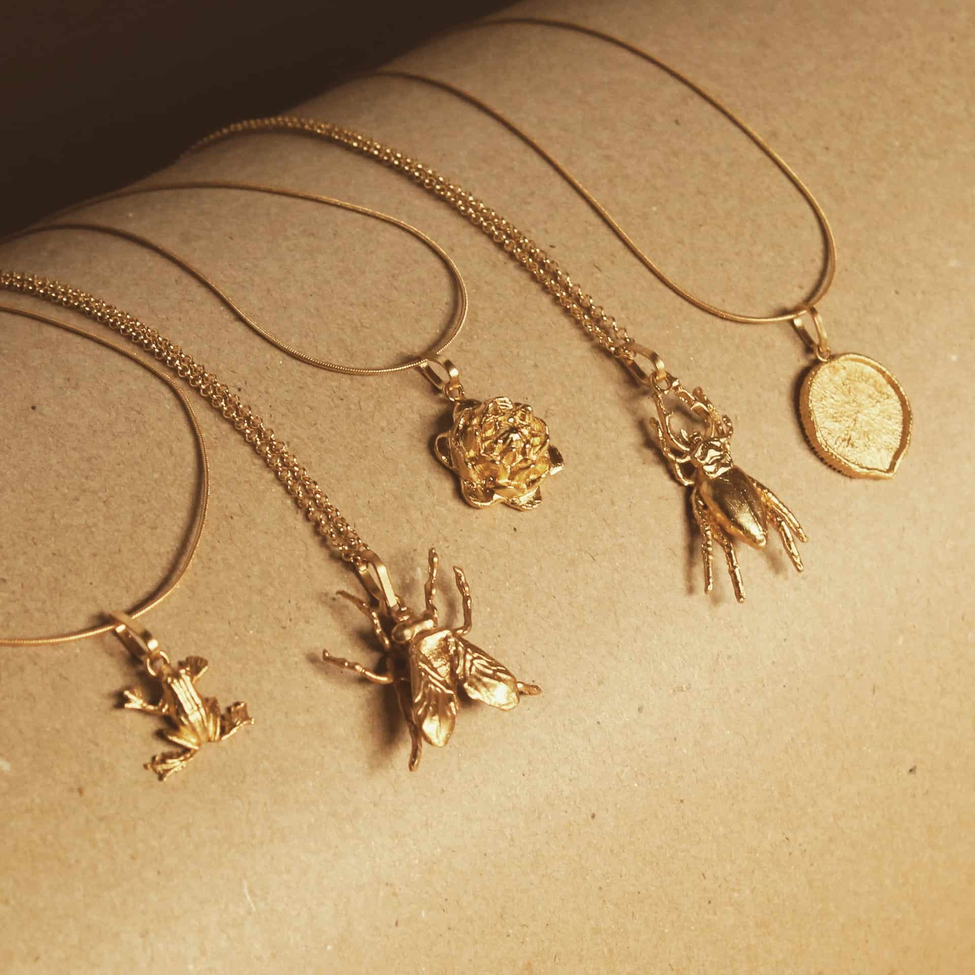 Cadena con rana pequeña - miniatura 4