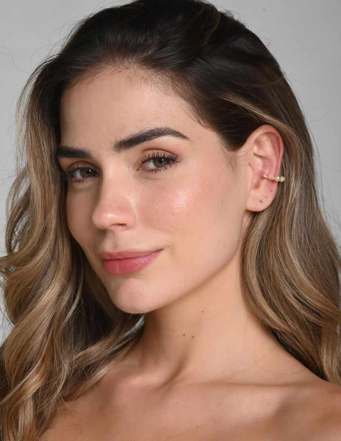 Ear Cuff Jazmin Beige - miniatura 2
