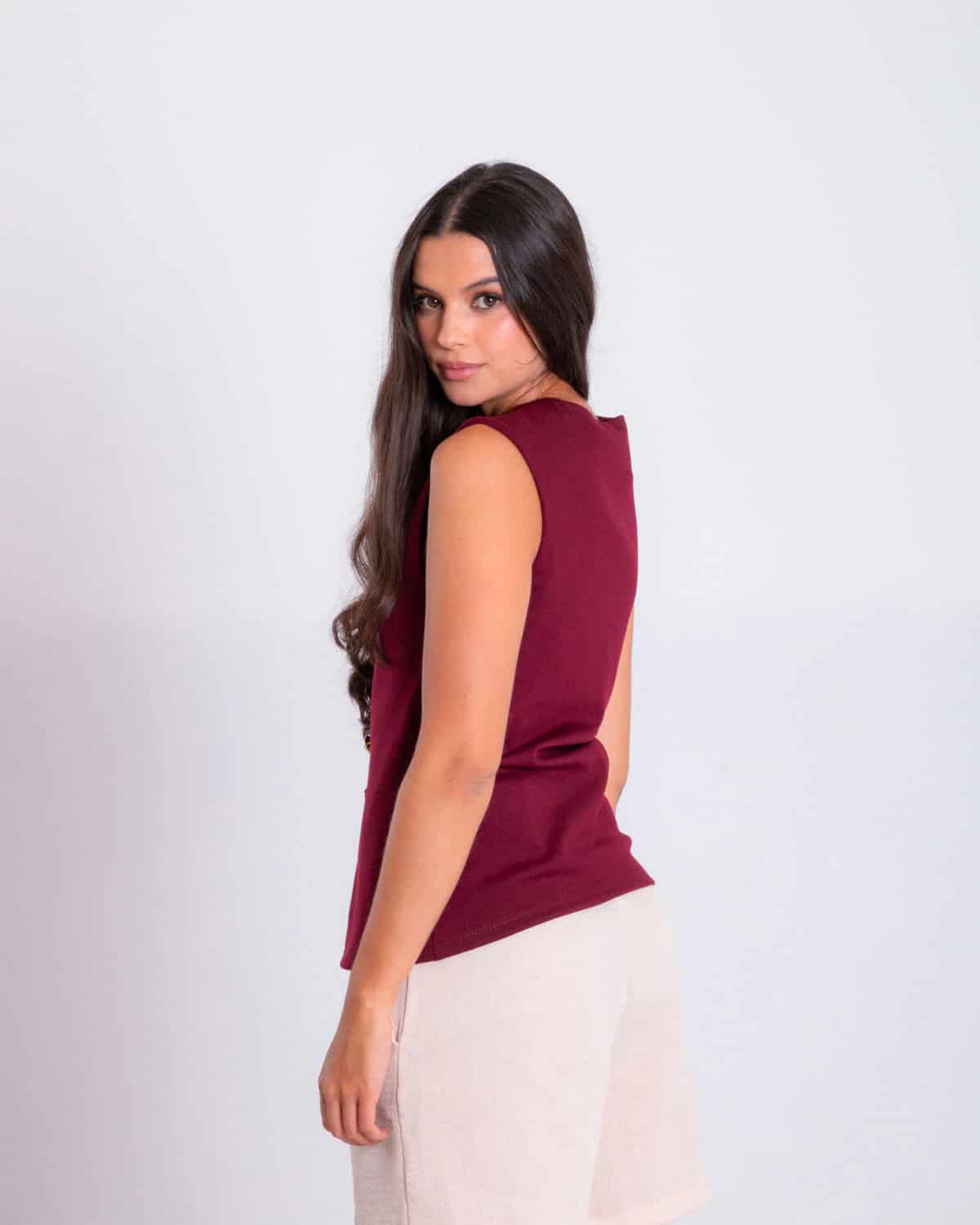Chaleco vinotinto para mujer - miniatura 3