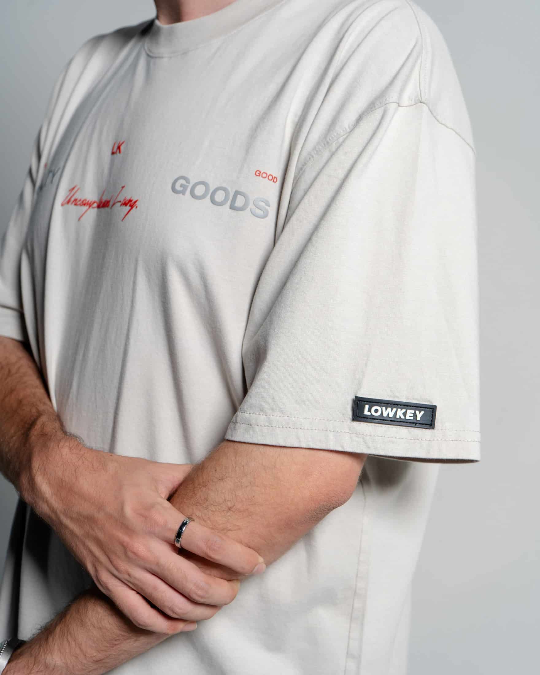 CAMISETA GRIS QG - GOODS - miniatura 4