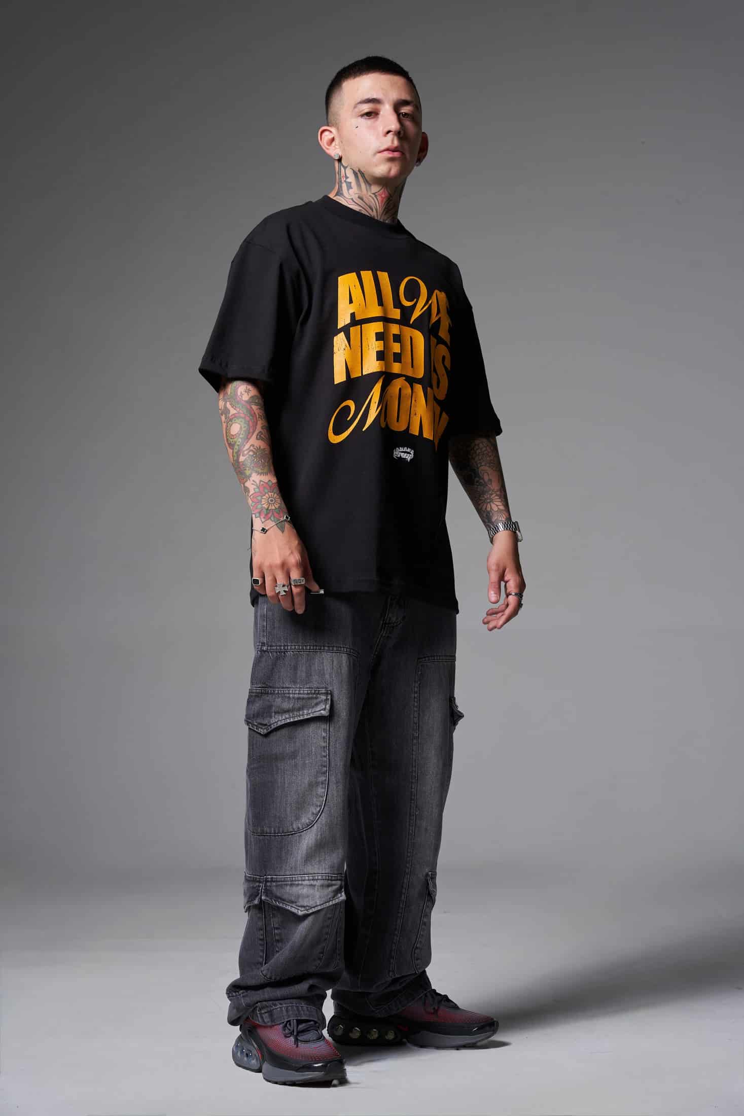 JEANS BAGGY 8 BOLSILLOS PARCHE GRIS OSCURO - miniatura 1