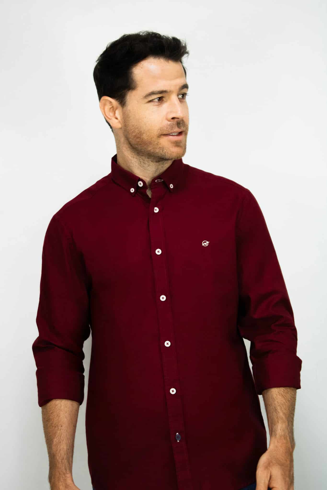 Camisa Oxford Manga Larga Vinotinto para Hombre - miniatura 1