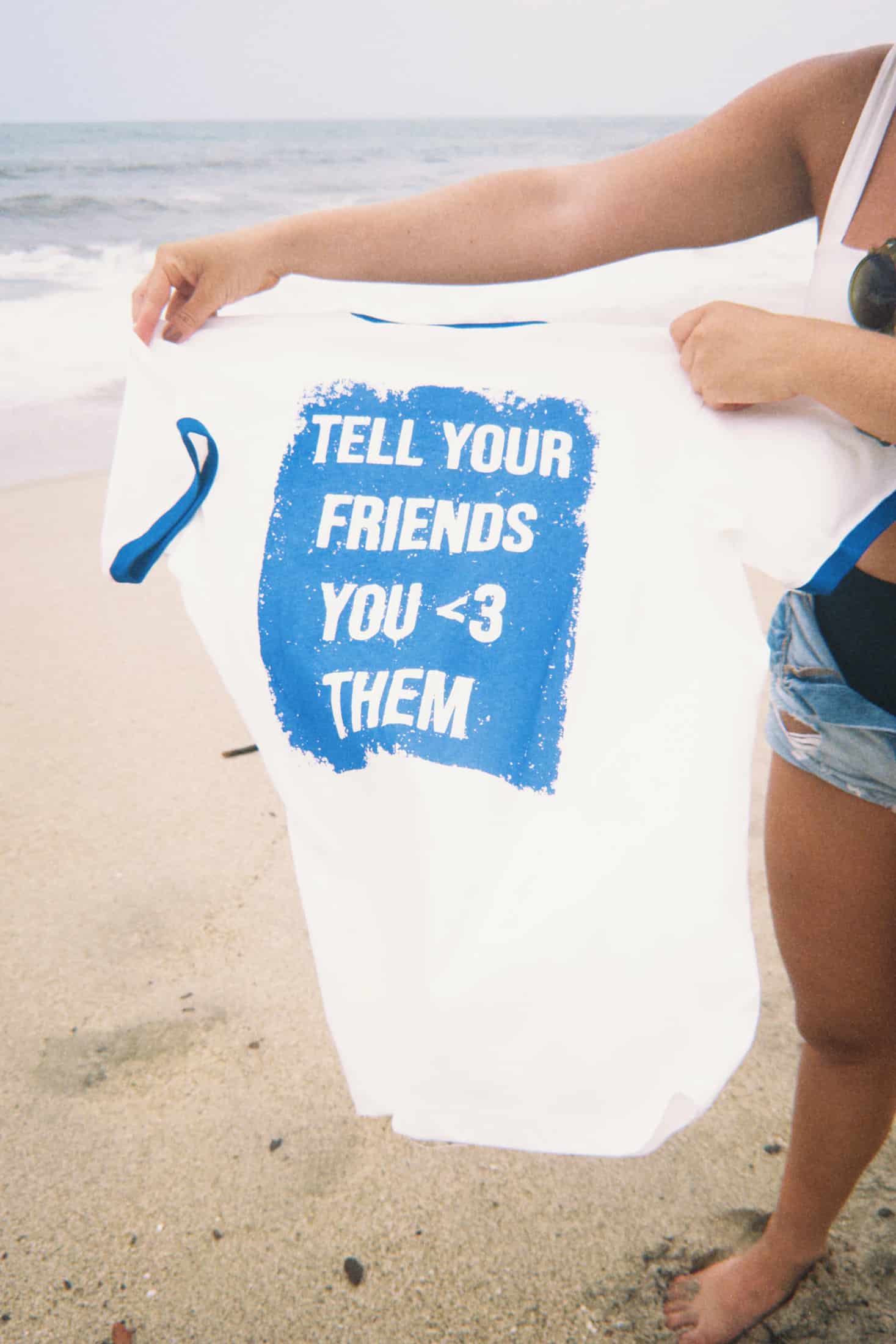 Camiseta "Tell your friends you <3 them" - miniatura 9