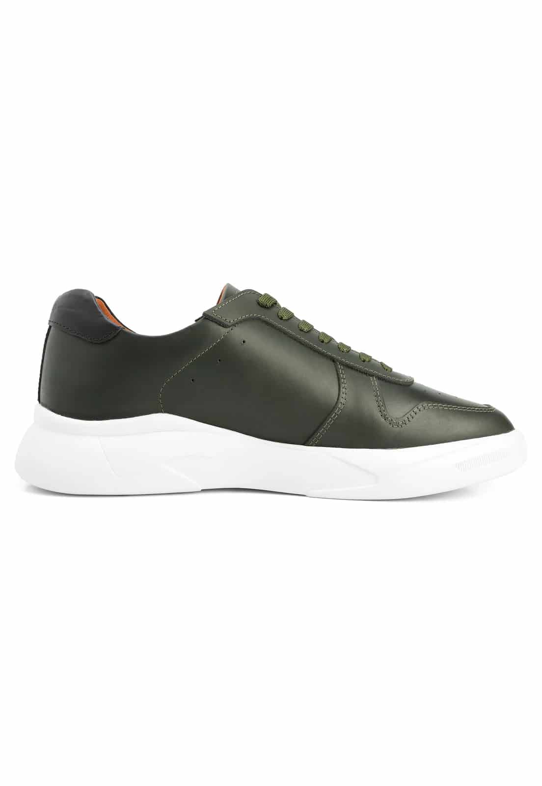 Tenis verdes con suela blanca y talón negro - miniatura 3
