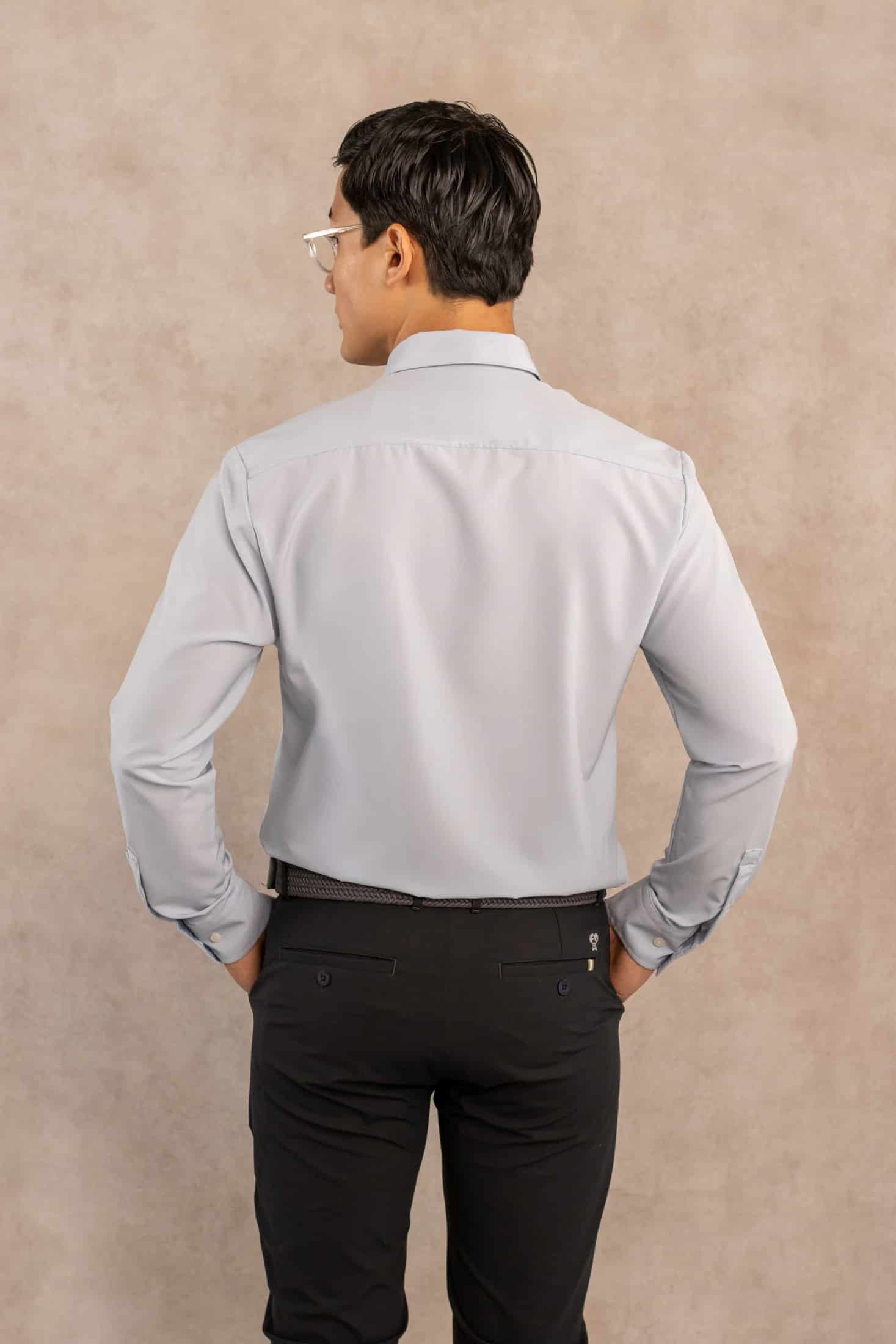 Camisa Performance Antiarrugas Gris Stone - miniatura 3