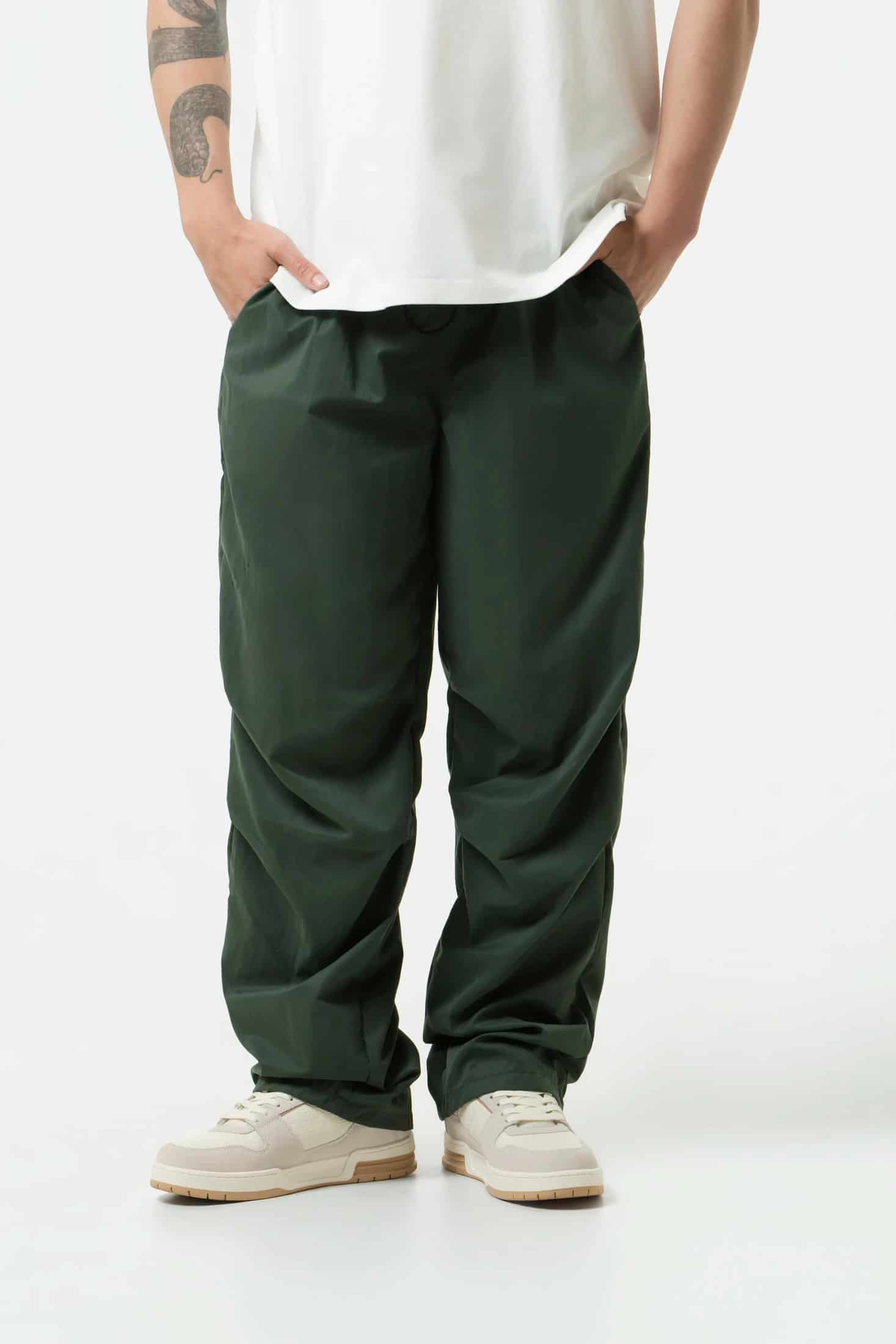 PANTALON JOGG COLOR VERDE MILITAR - miniatura 2
