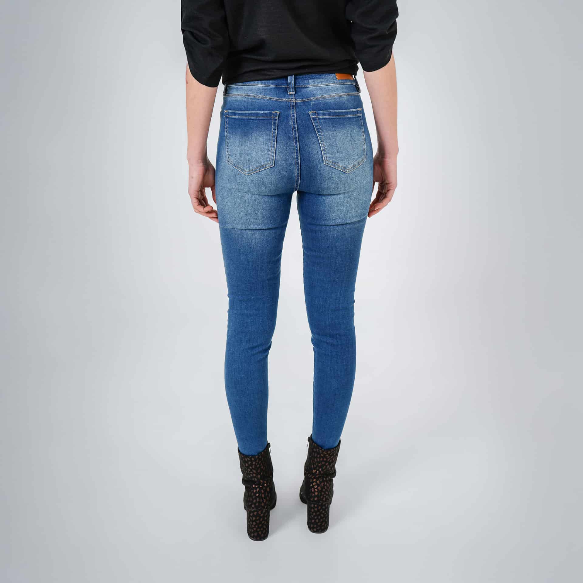 Jean diva bota skinny tiro medio - miniatura 3