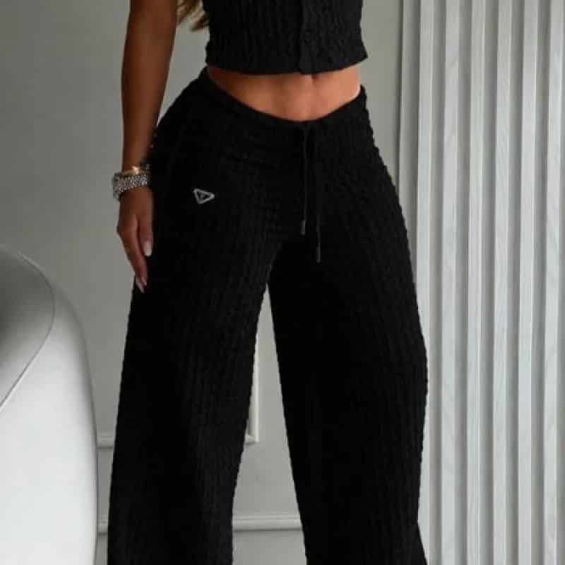 CONJUNTO PRADA NEGRO TELA GALLETA - miniatura 3