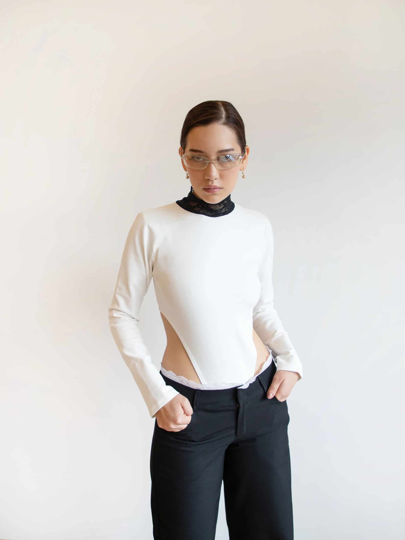 L Body White - miniatura 1