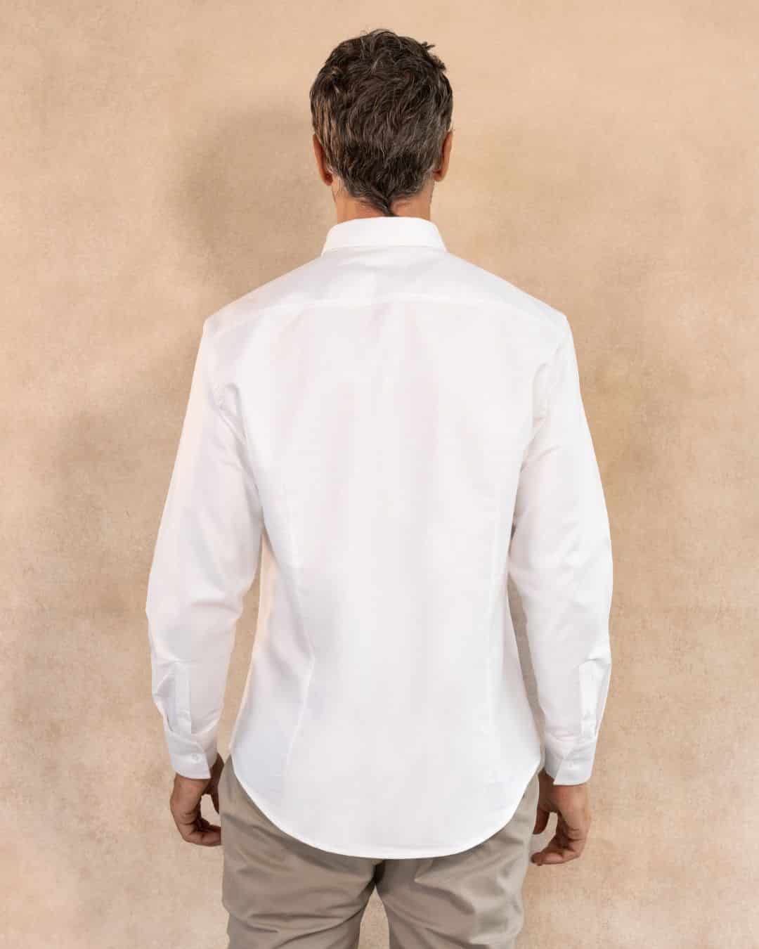 Camisa Antimanchas Oxford Blanca Logo Azul Oscuro- Talla Regular - miniatura 3