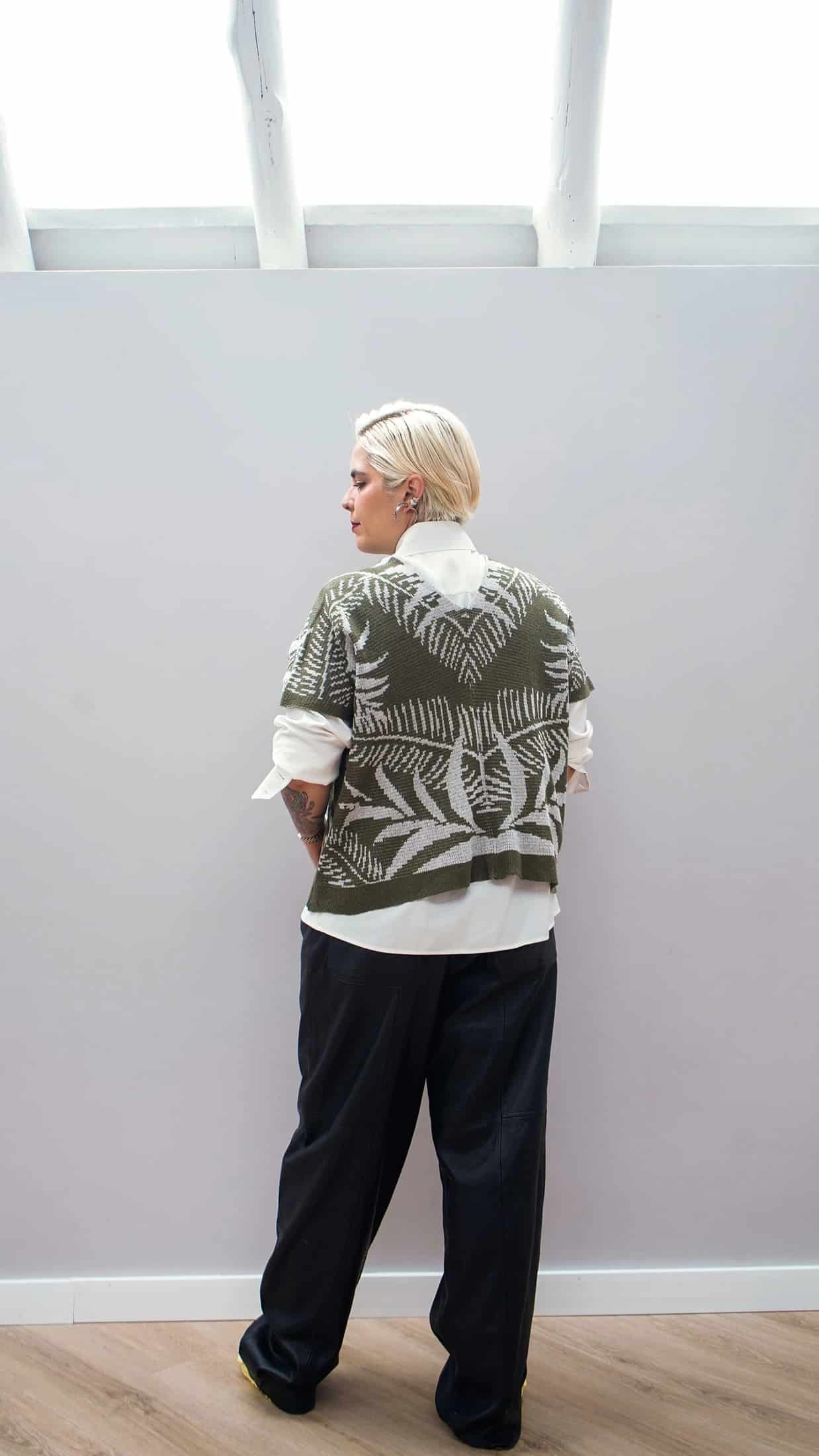 Blusa Palmas - verde militar y gris claro - miniatura 4