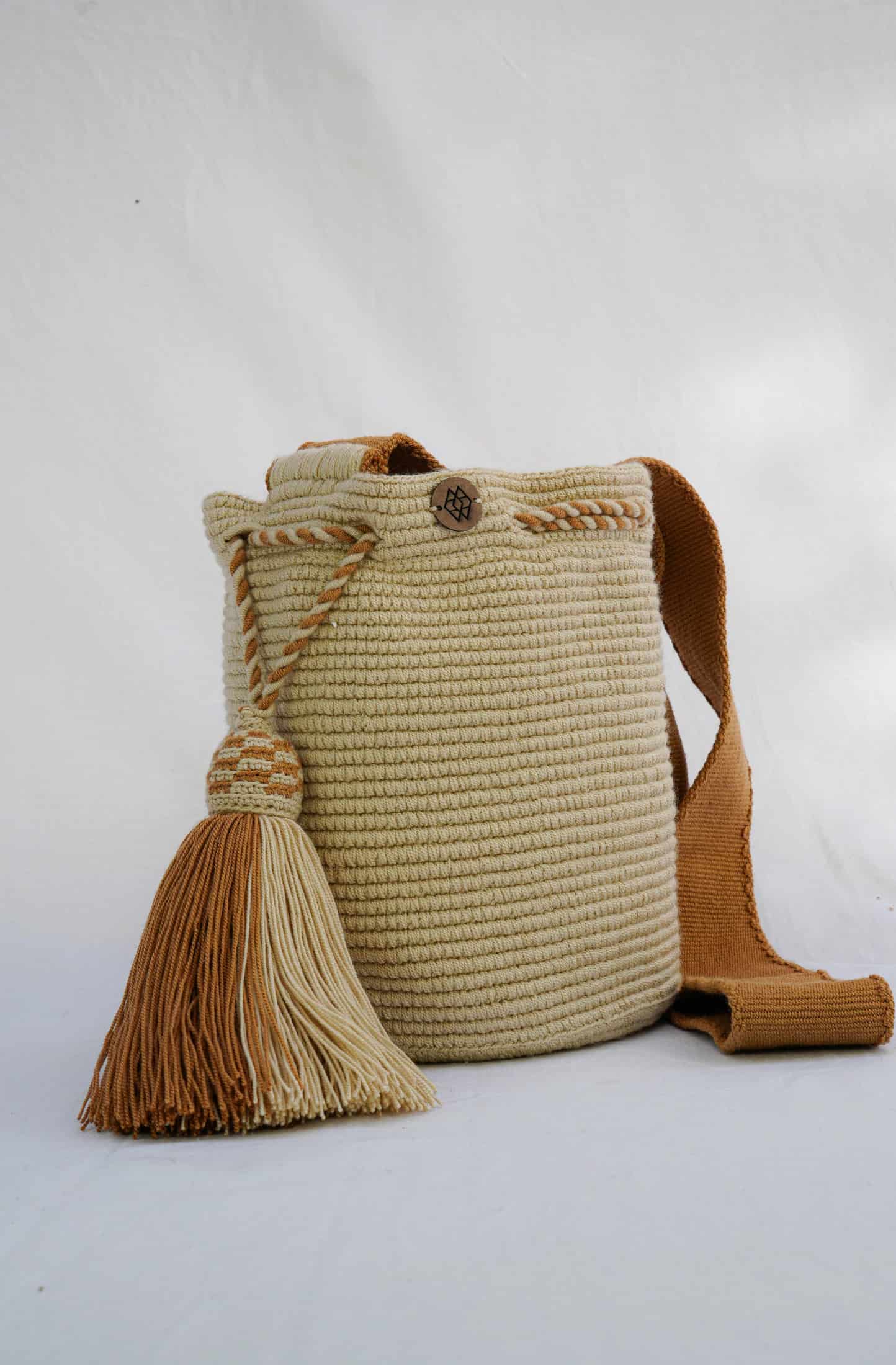Mochila Mediana Unicolor Amistad - miniatura 2