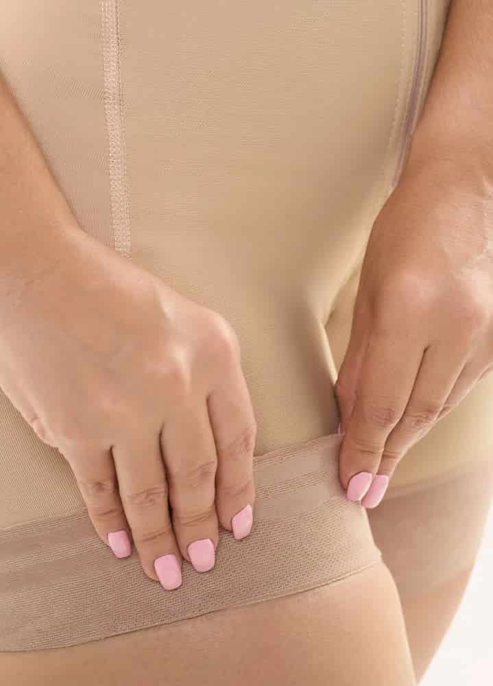 Faja Postoperatoria: Compresión media y levanta glúteos | Salome 2304 | Ant 233-C - miniatura 5