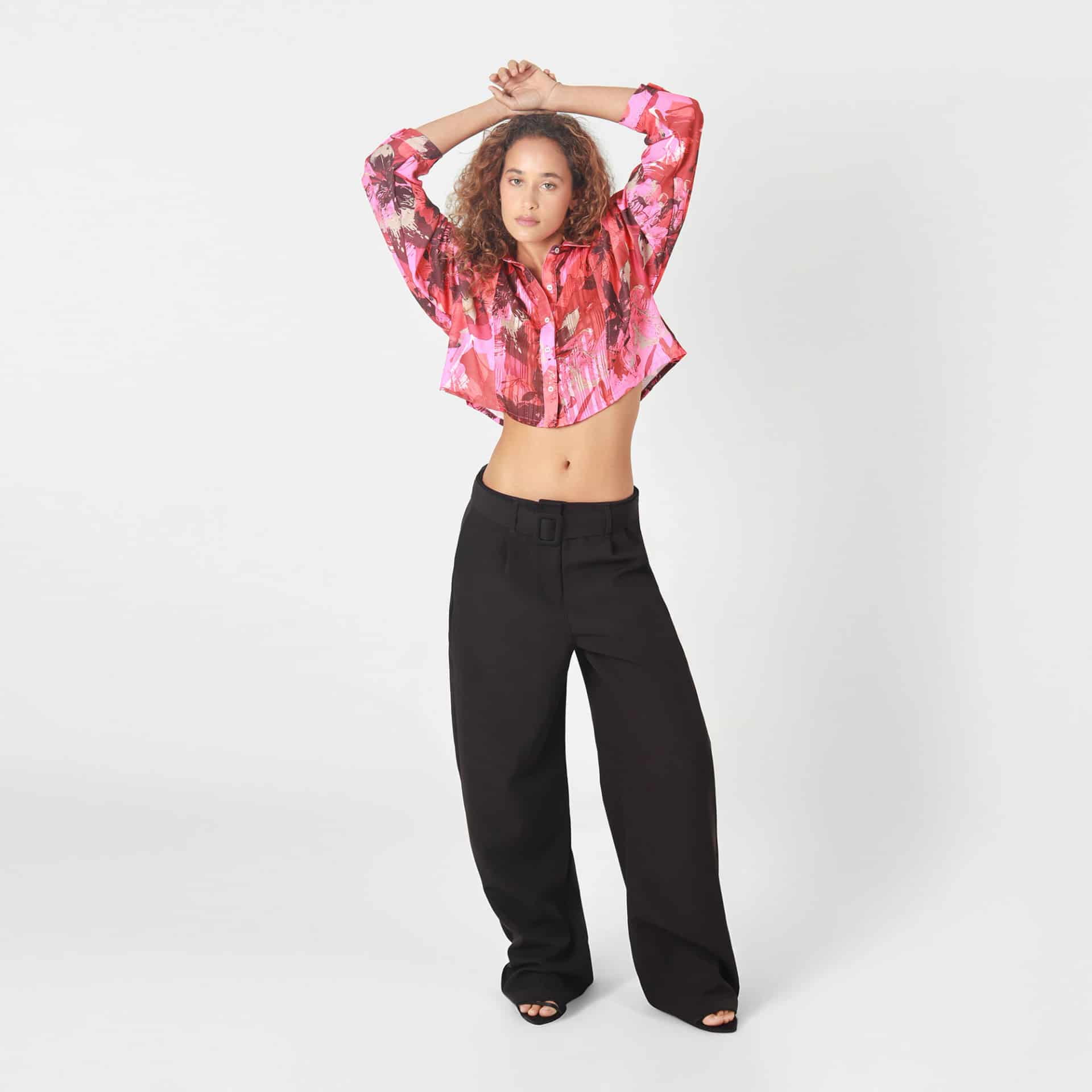 Blusa Crop Cuello Camisero Manga Larga - miniatura 6