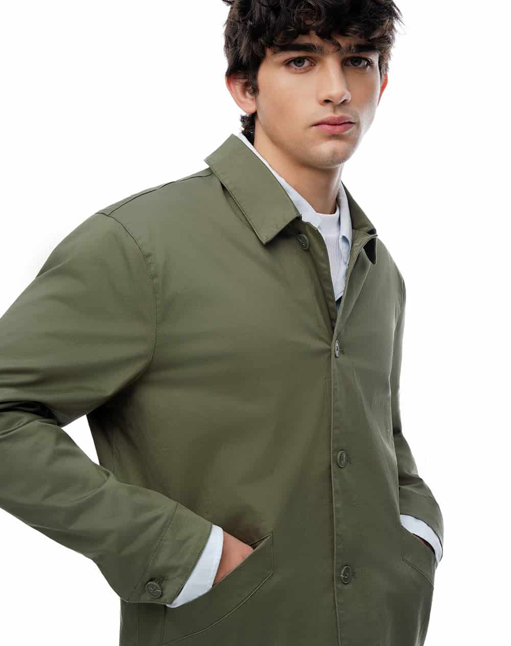 Chaqueta overshirt regular liviana verde oliva hombre - miniatura 2