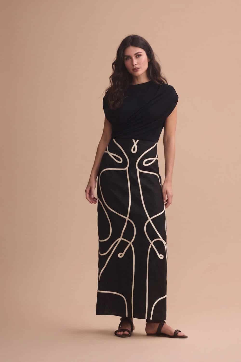 Vestido amaranta negro - miniatura 1