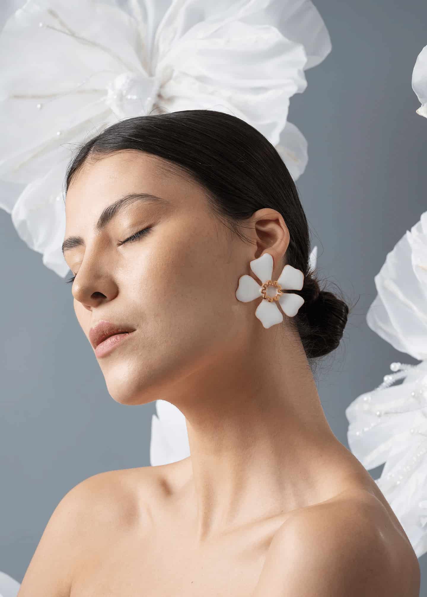 Aretes Aurora Maxi x Lyenzo Blancos - miniatura 1