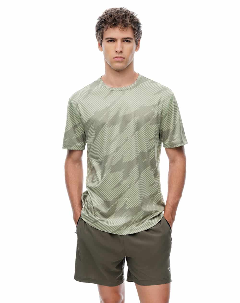 Camiseta deportiva control de humedad verde estampada hombre - miniatura 1