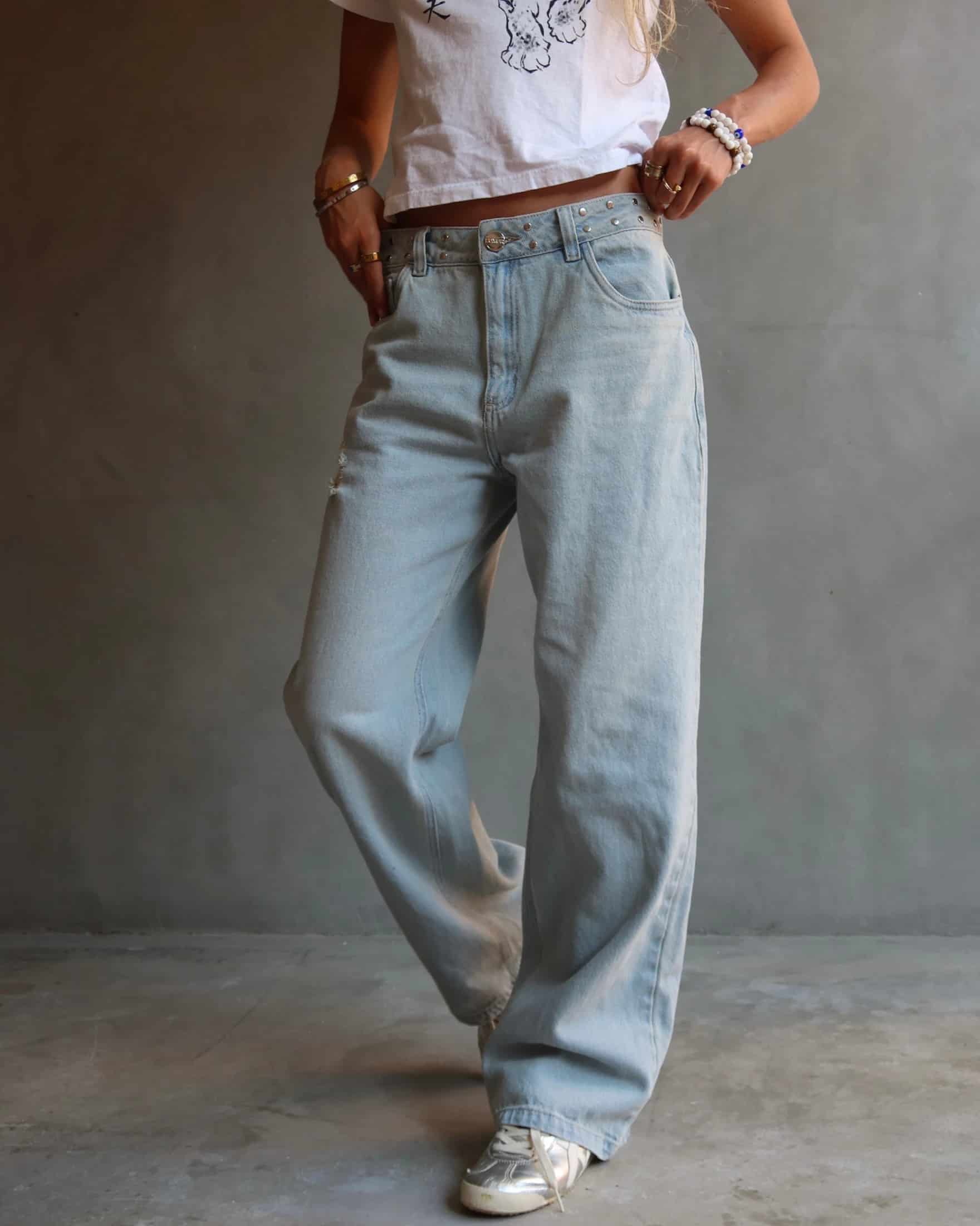 JEAN NEW YORK STUDDED RELAXED FIT AZUL CLARO - miniatura 3