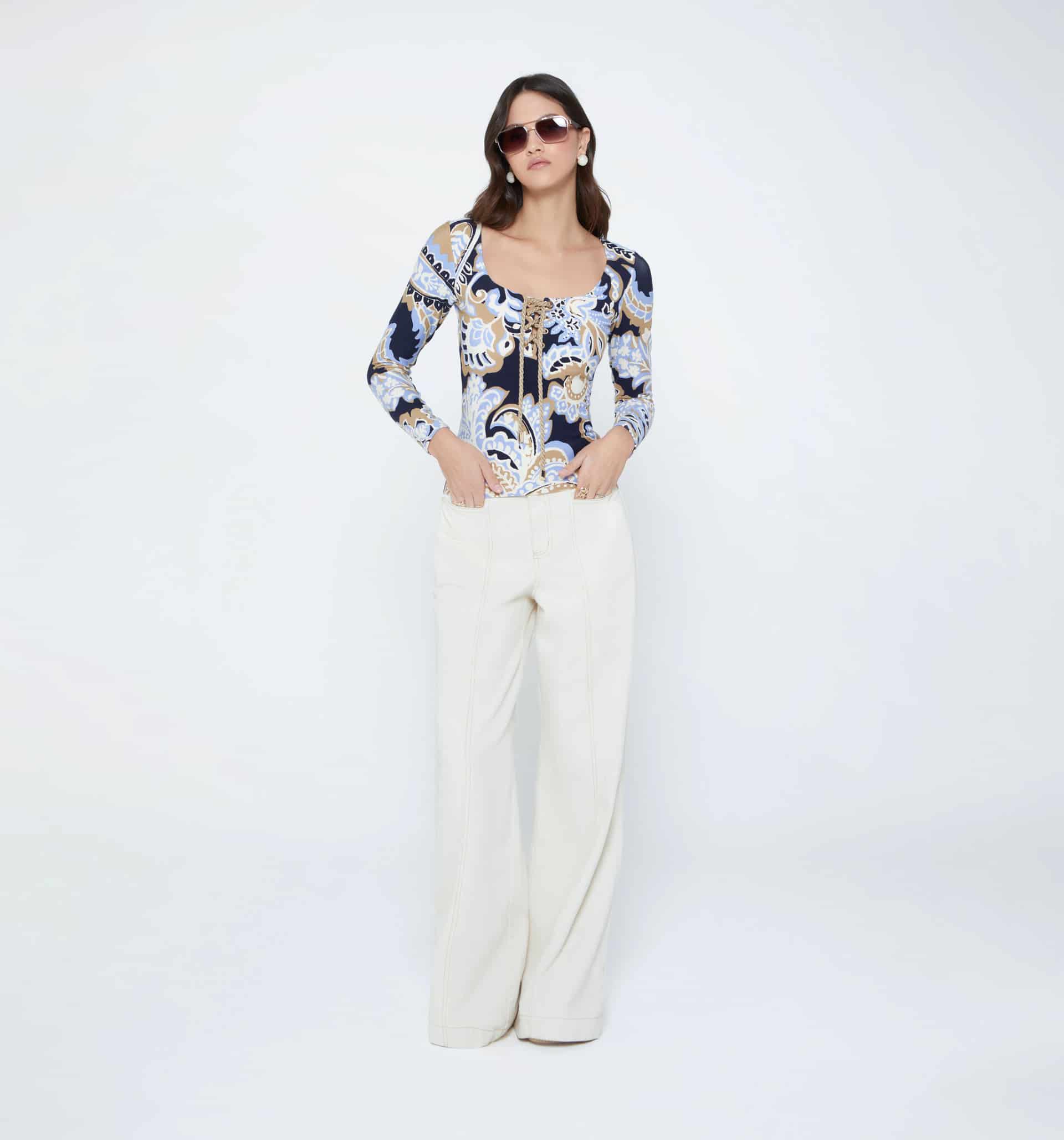 Blusa  escote cuadrado - miniatura 1