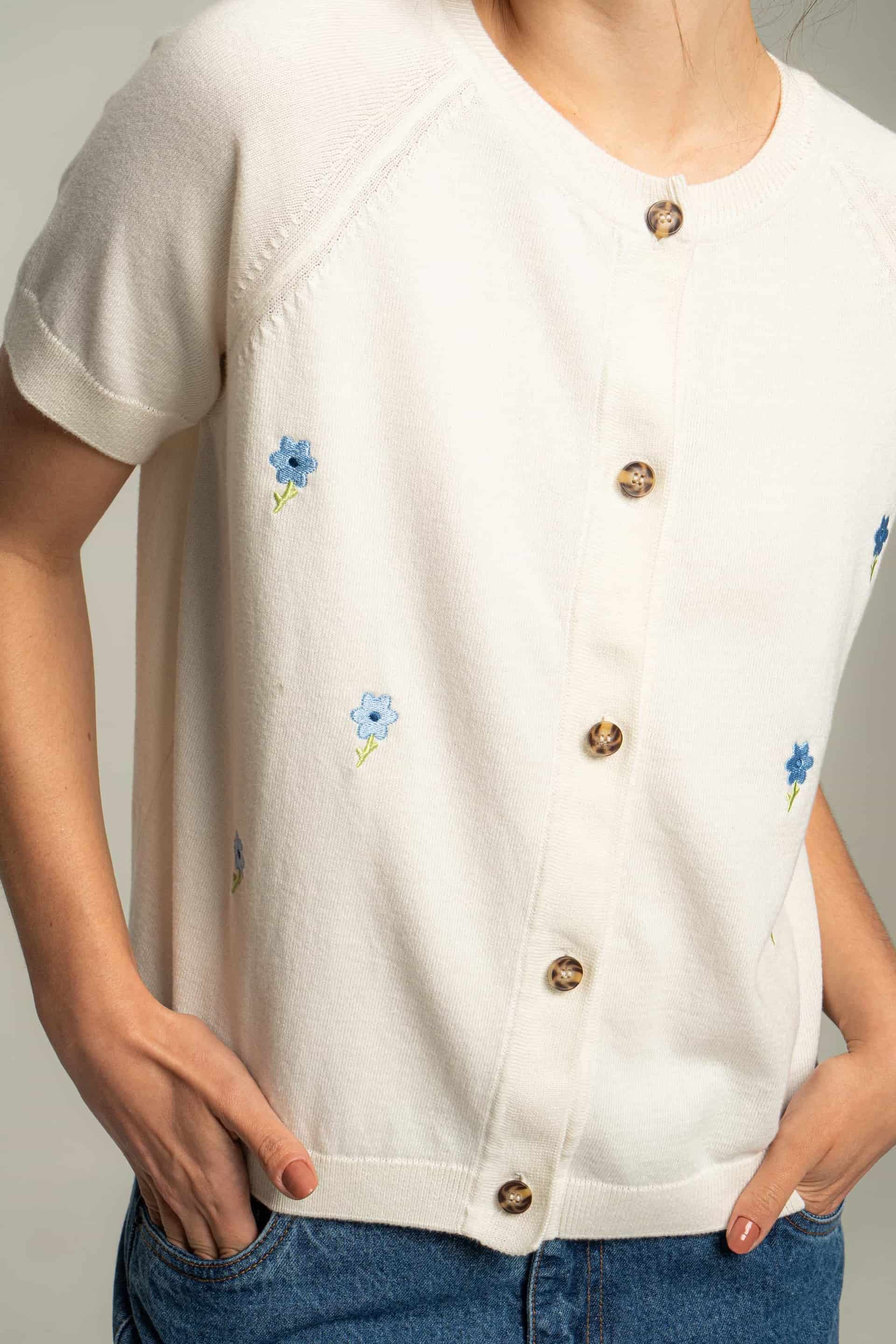 Cardigan corto flores bordadas - crudo - miniatura 2